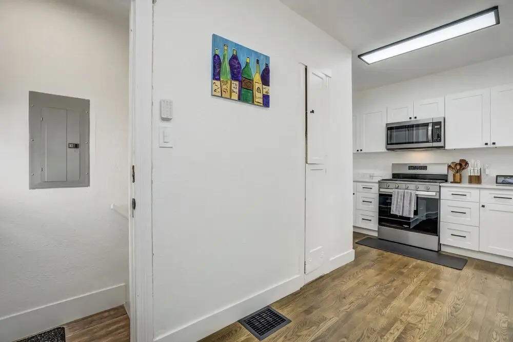 1318 E Pikes Peak