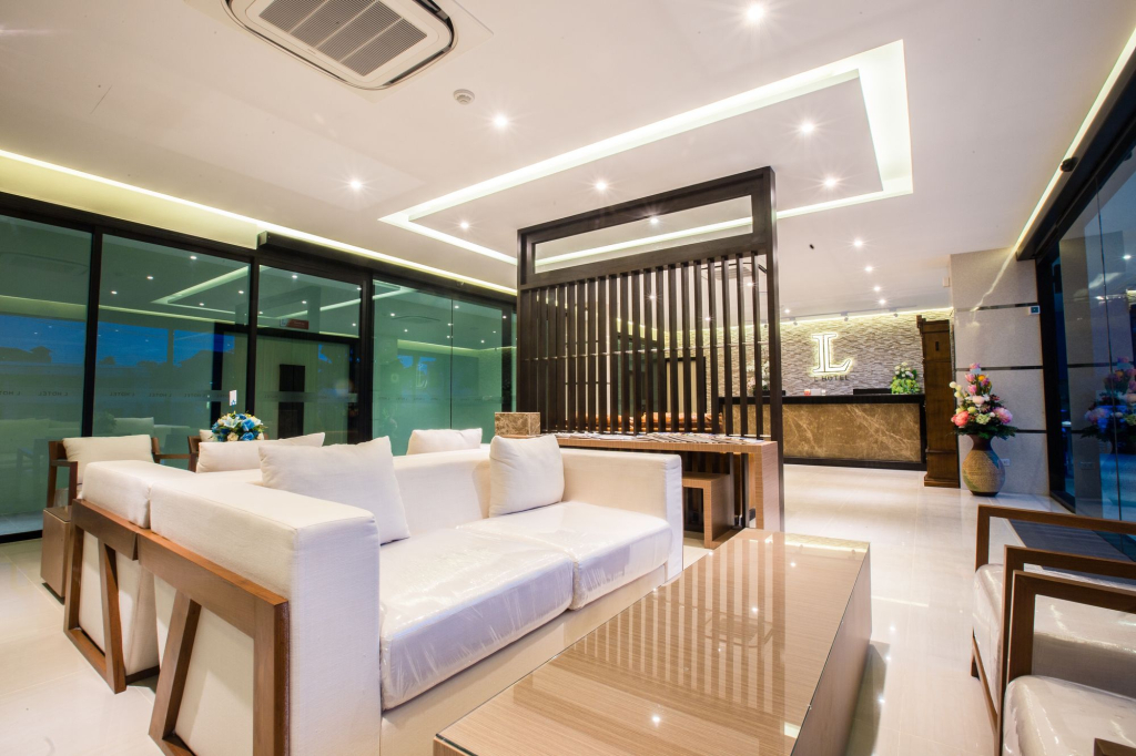 L Hotel