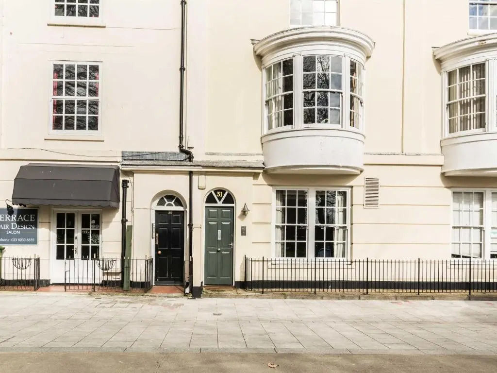 31 Queens Terrace
