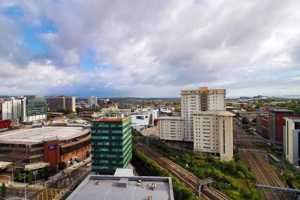 The View - LONG STAY OFFER - Modern Central Apartment and Parking by CTO Serviced Apartments