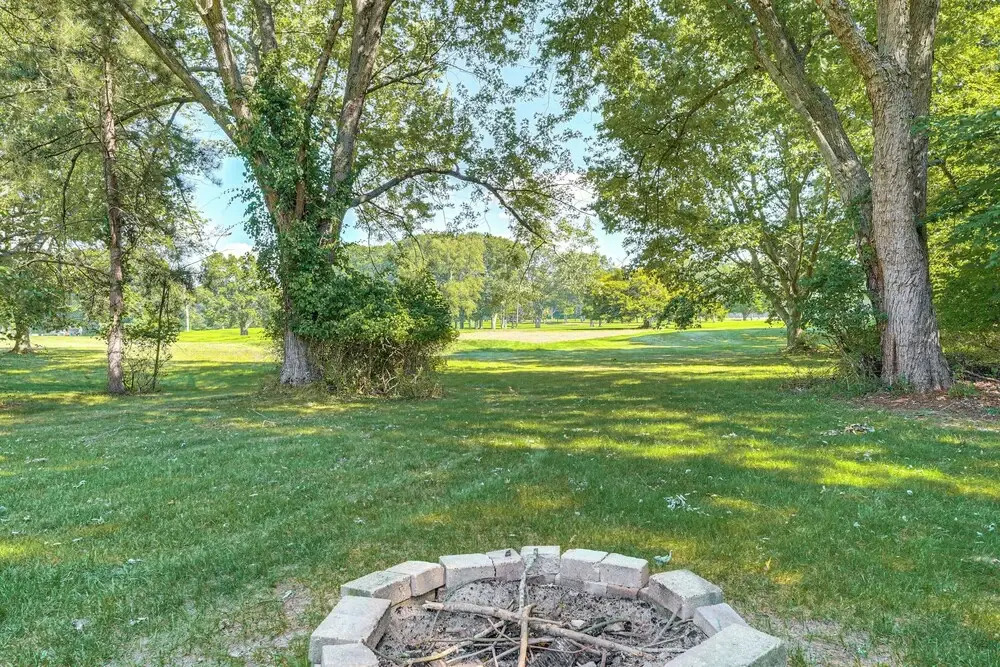 Spacious Whitehall Home w/ Hot Tub + Game Room