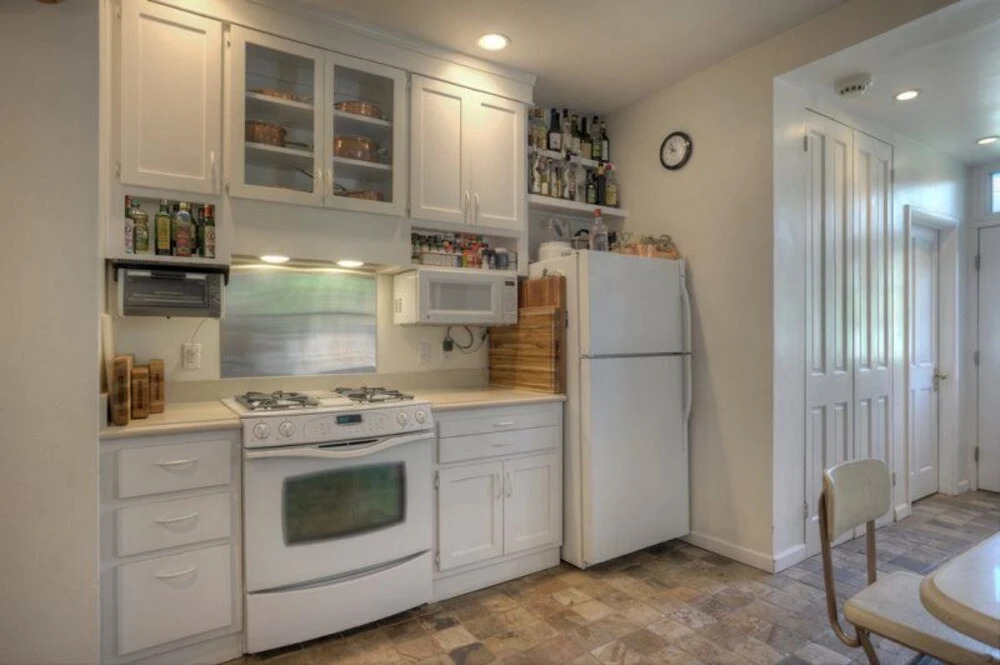 Furlow House Re835