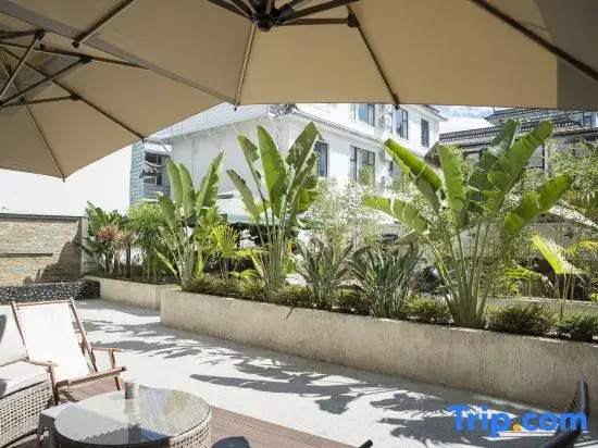 Yunpan Banzo Lakeside Courtyard Hidden Villa (Dali Erhai S-bay Ecological Corridor Branch)