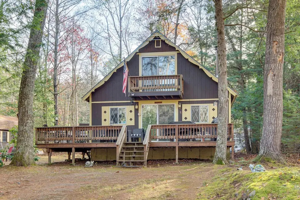 < 1 Mi to Lake Winnipesaukee: Family Winter Escape