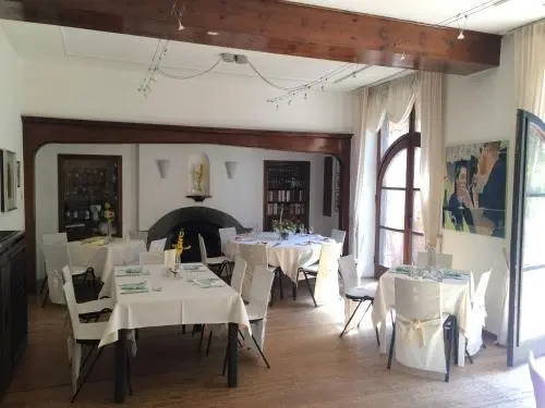 Schloss-Castel Pienzenau - Guestrooms & Apartments - B&B-Hotel & Restaurant
