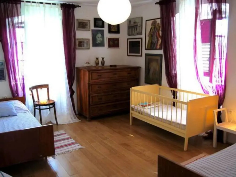 Charming Holiday House Antique, Sleeps 7