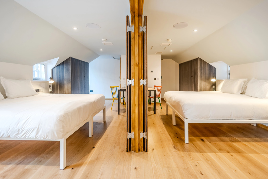 Stay Central Hotel