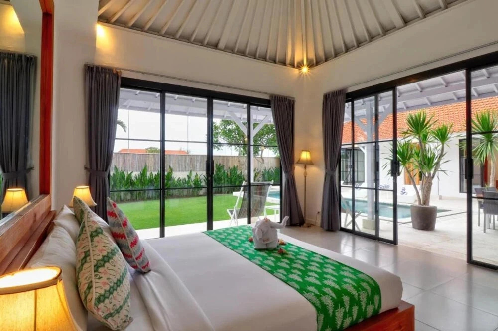 Specious 3Bedroom Rakuen Villa Canggu
