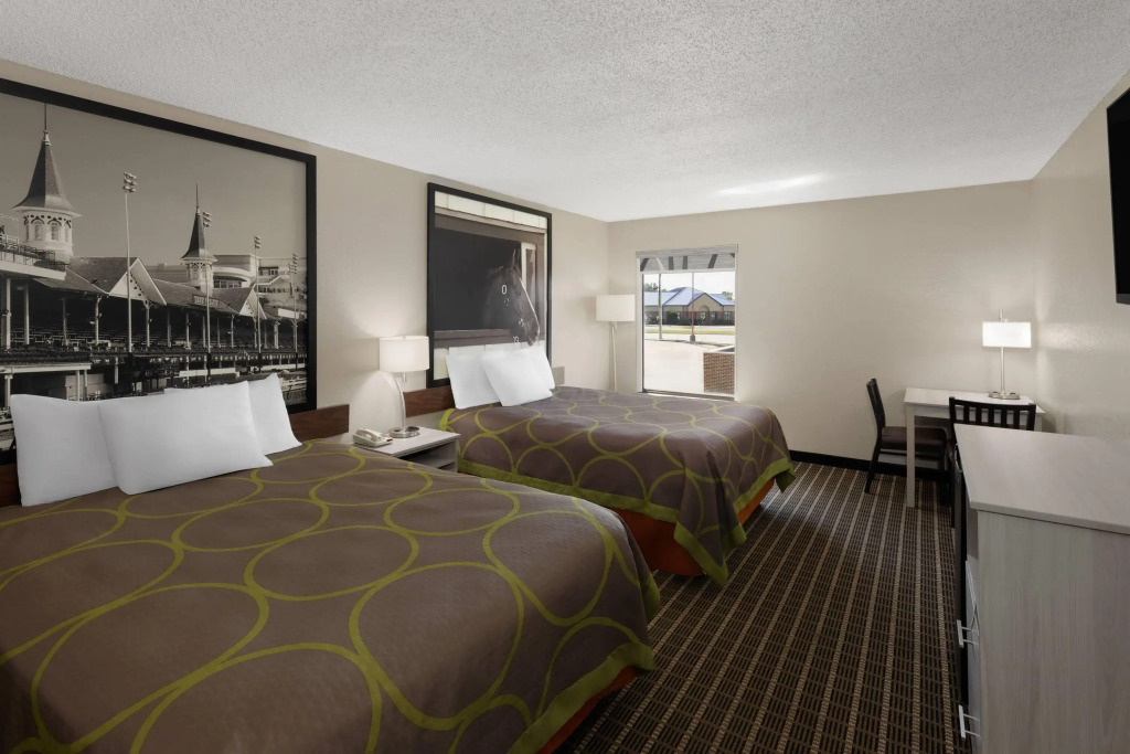 Super 8 by Wyndham Shepherdsville - Louisville South I65
