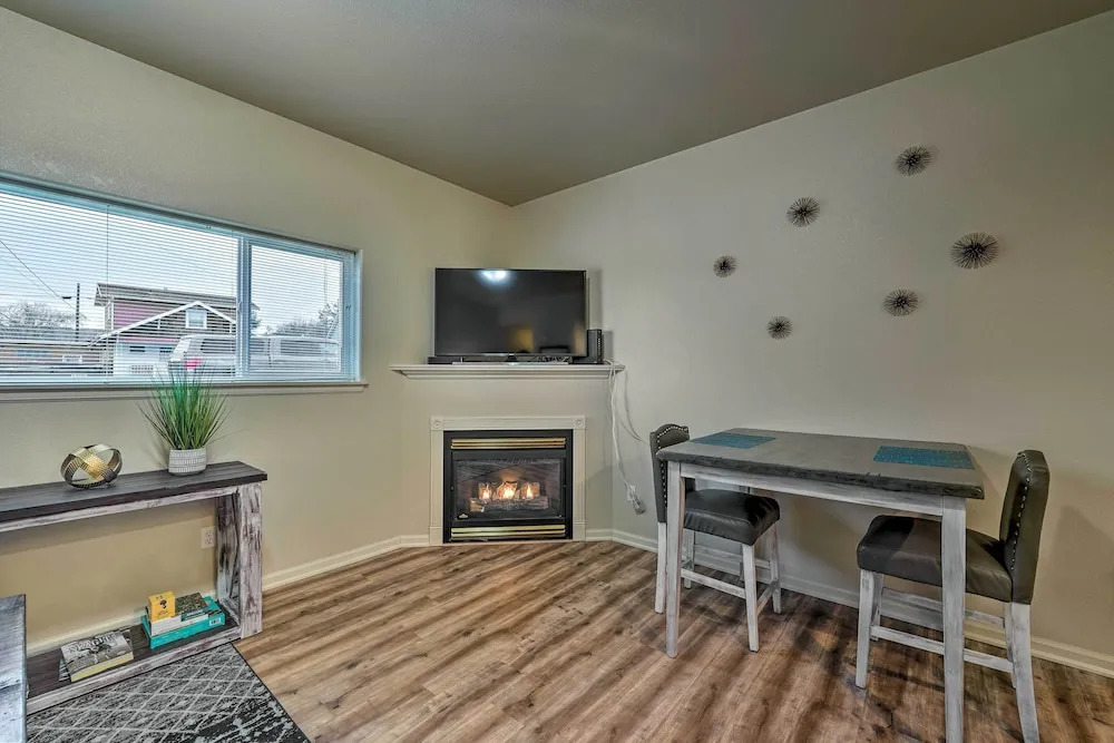 Central Apt: Private Fireplace & Patio Access