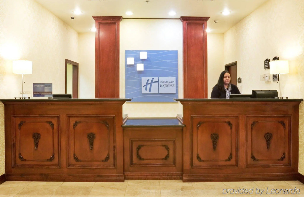 Holiday Inn Express Hotel & Suites New Boston by IHG