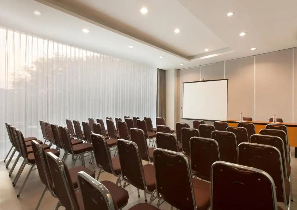 Amaris Hotel Darmo - Surabaya
