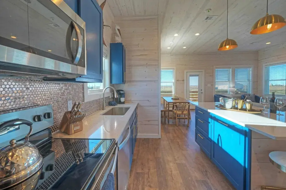 Sleeps 20 2 Homes w/ Beach Boardwalk Access, Water Canal Views, & Priv Pools