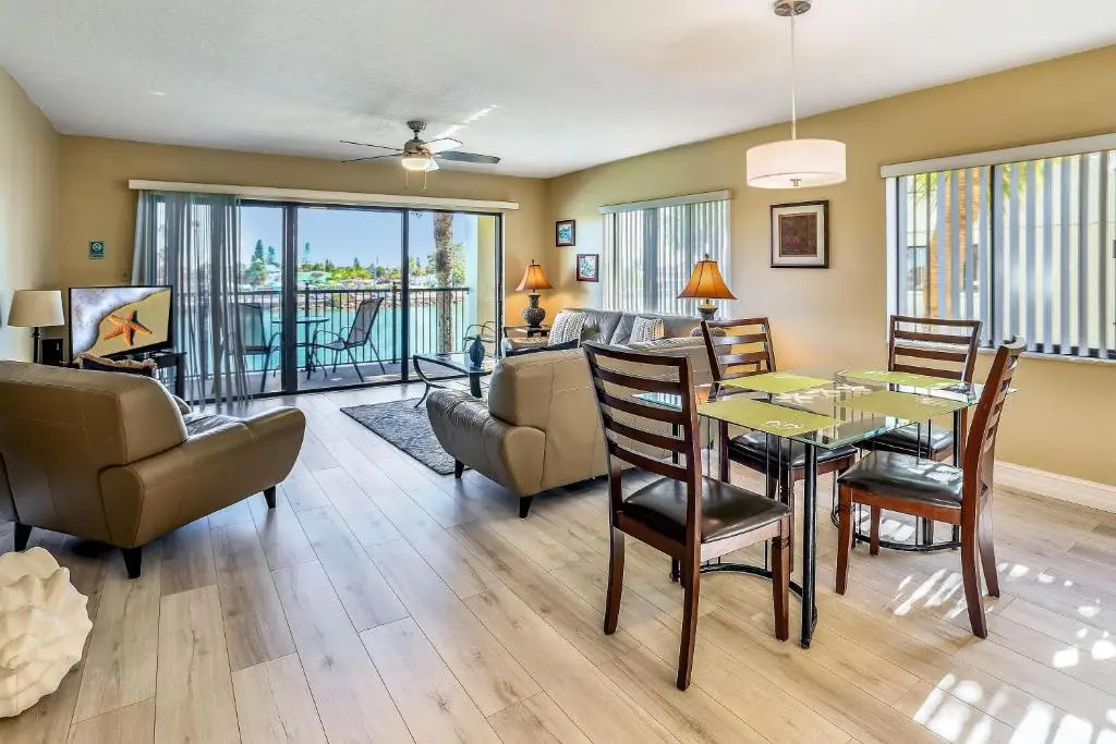 Land's End 3-206 Bay Front - Premier