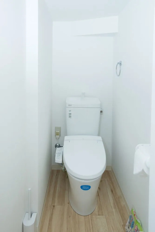 YUYU House - Imazado Anywhere Door