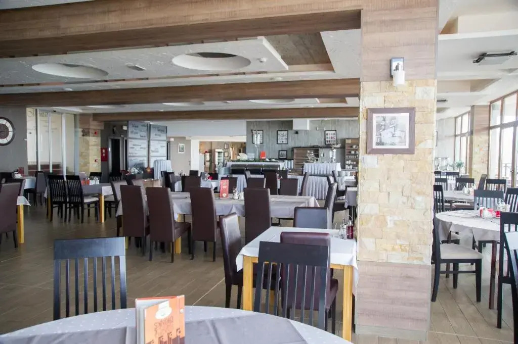 Premier Lux 38 Milmari