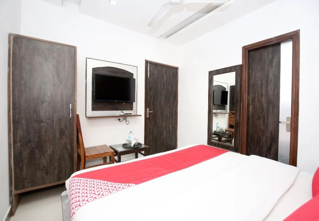 Hotel Royal Blue By OYO Rooms