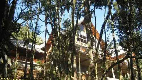 La Réserve Suites