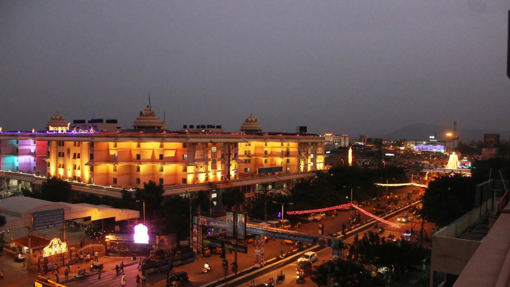 Hotel Govindh Heights