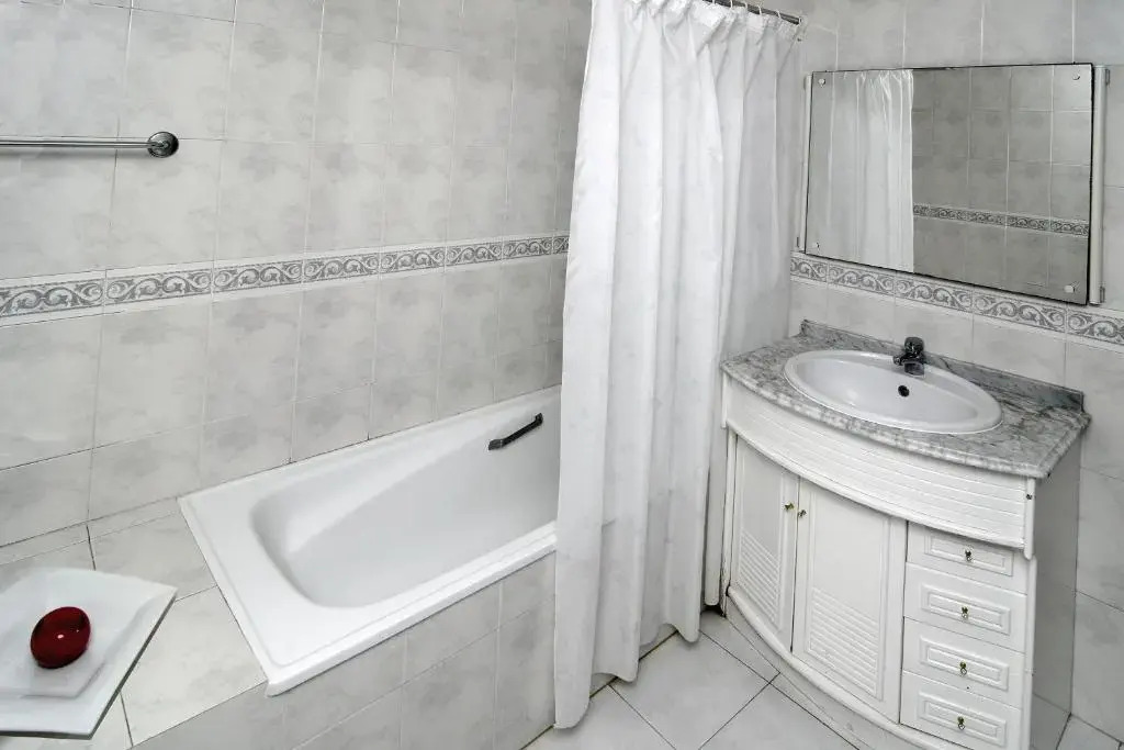 417 Villa Beatriz