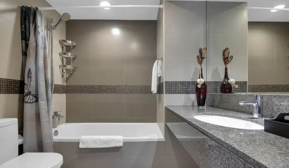 Manzil - Stylish 2BR nr Metro Station Al Jaddaf
