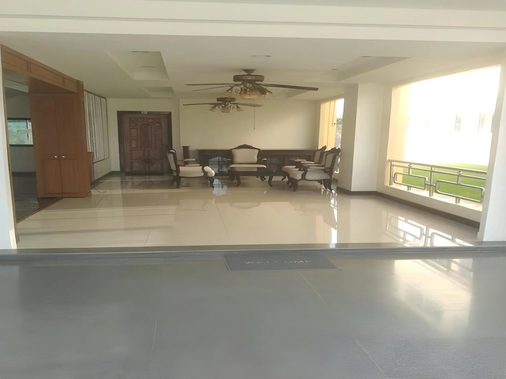 U-Dee Hotel