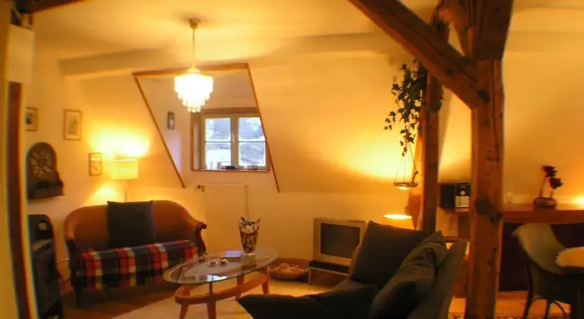 Haus im Wiesengrund