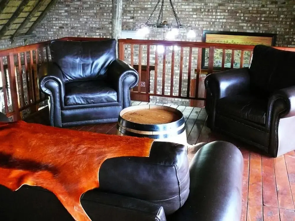 West Nest Lodge