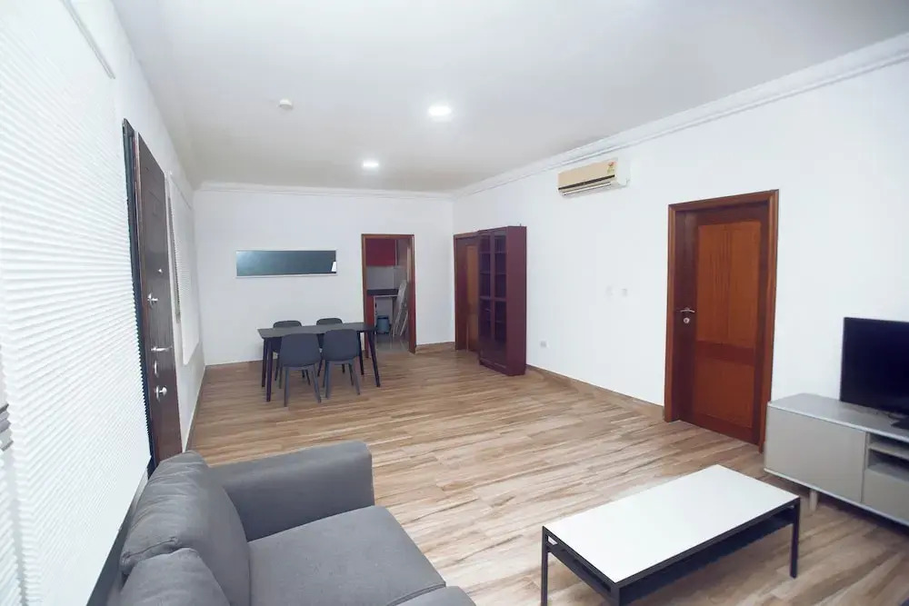 Bragha Apartments And Hotel