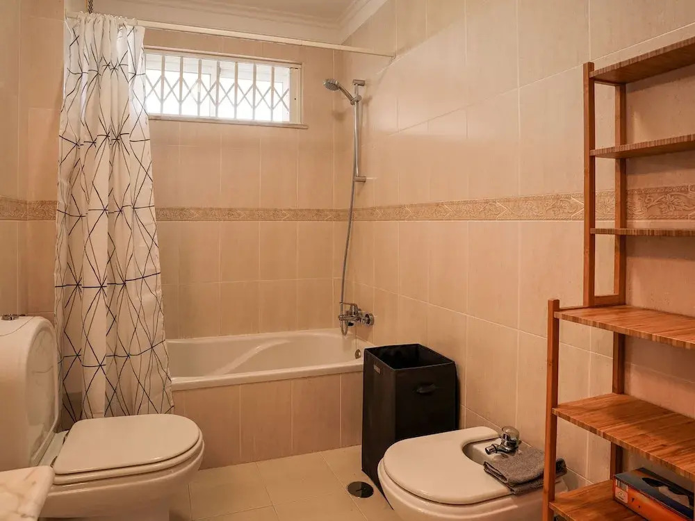 Excellent one Bedroom Apartment in Meia Praia, With Communal Pool