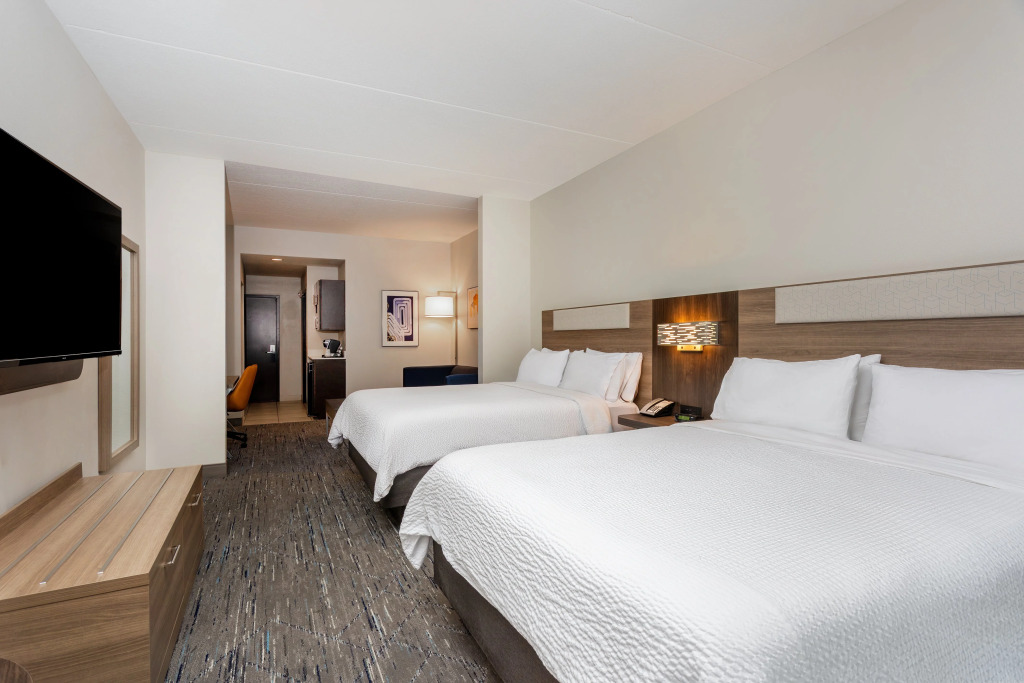 Holiday Inn Express & Suites - Orlando - Southeast by IHG