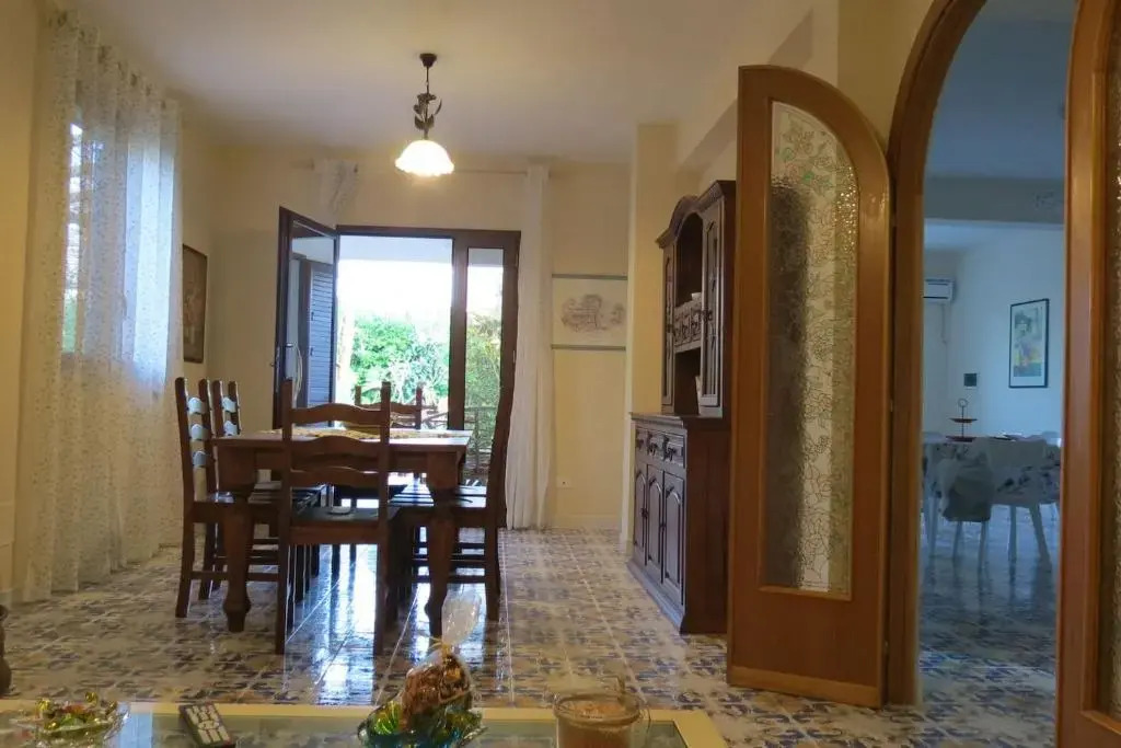 Il Roseto di Betty villa piano T e 1