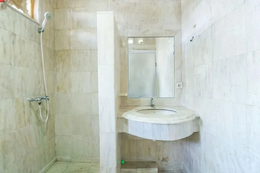 Urbanview Hotel Rasa Sayang Inn Tanjung Benoa Bali