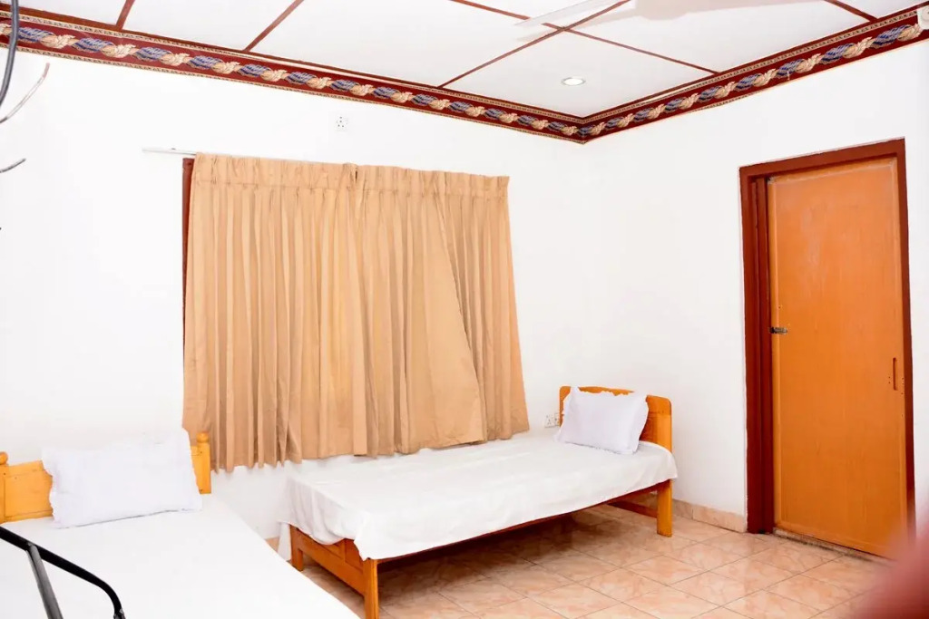 New AT Hotel