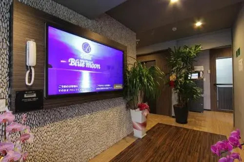 Hotel Blue Moon