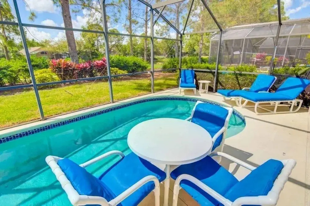 Private South Facing Pool With Game Room! 3 Bedroom Home