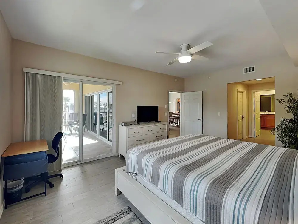 Bella Lago 324 by Distinctive Beach Rentals