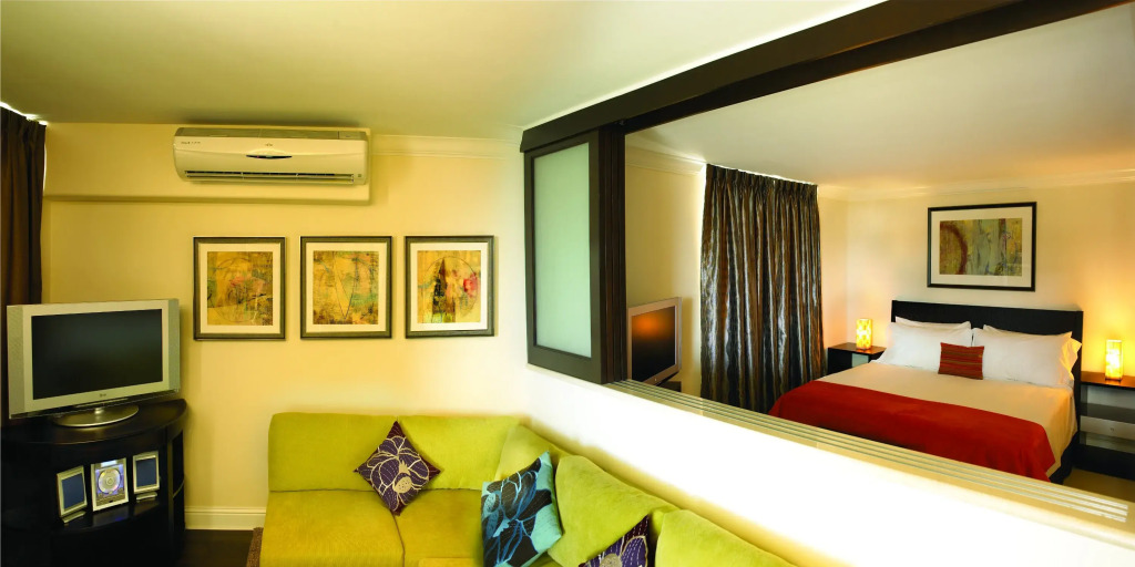 Regency on Beachwalk Waikiki by OUTRIGGER