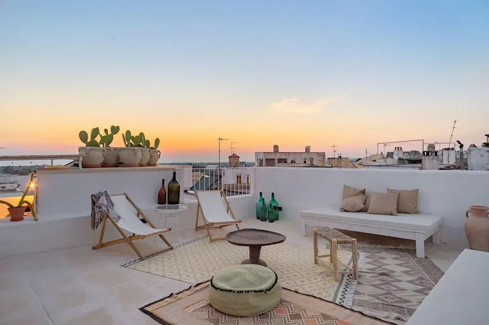 2239 Salento Sunset