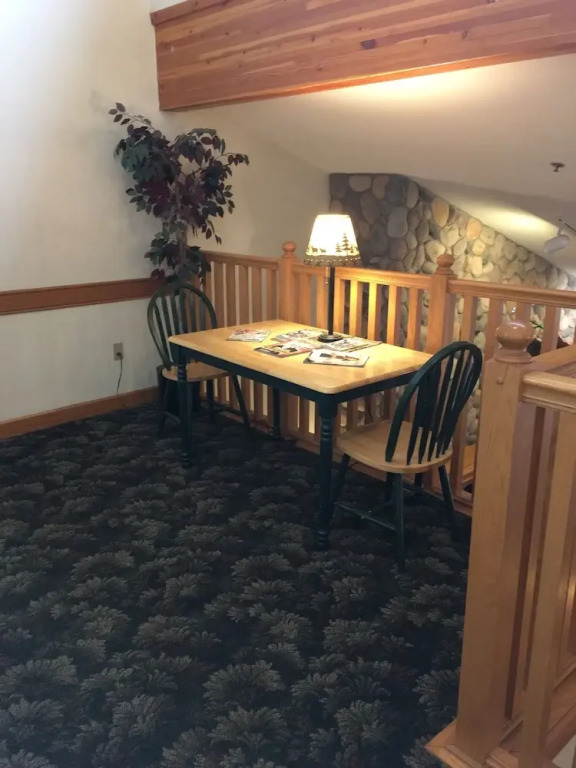 Moose Lake Lodge