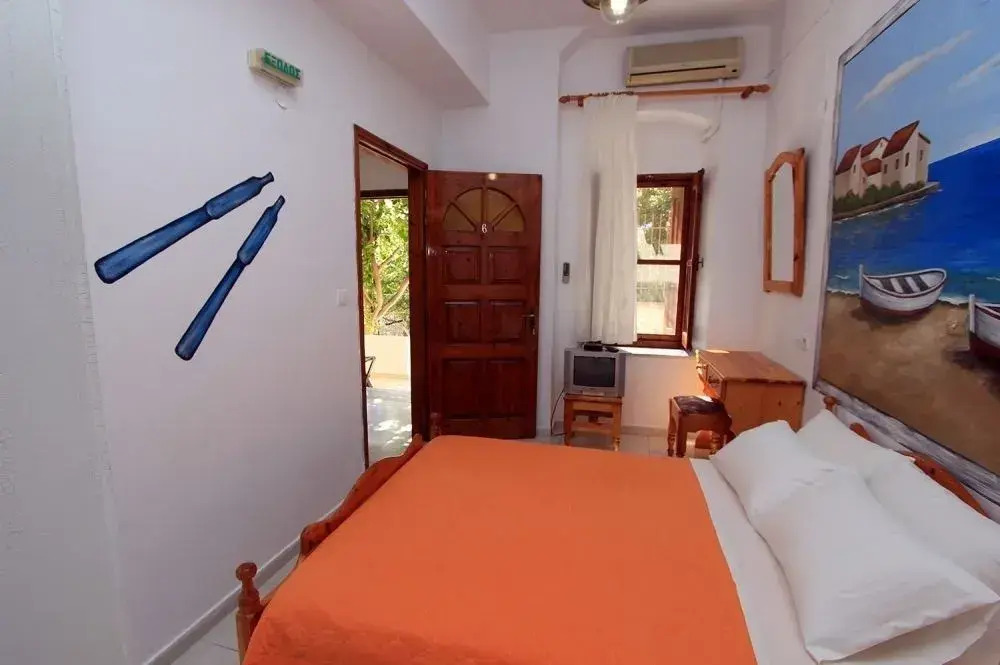 Symi Center Hotel