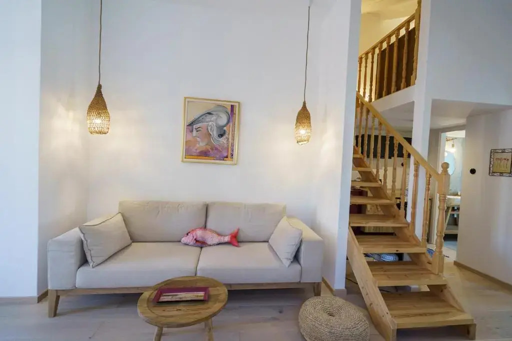 LIVIN HYDRA 2 -Luxury Apartments