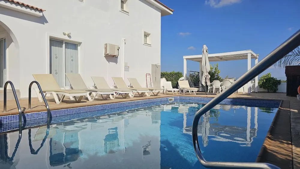 55 ATH - Stay Villa Harsha