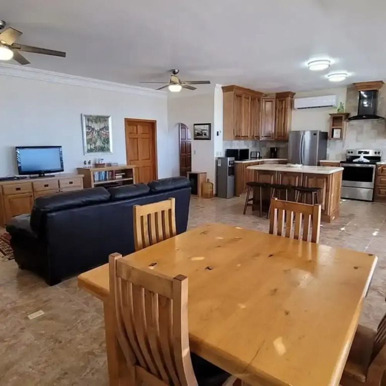 Casa Evita 3 Bedroom Beachfront Home