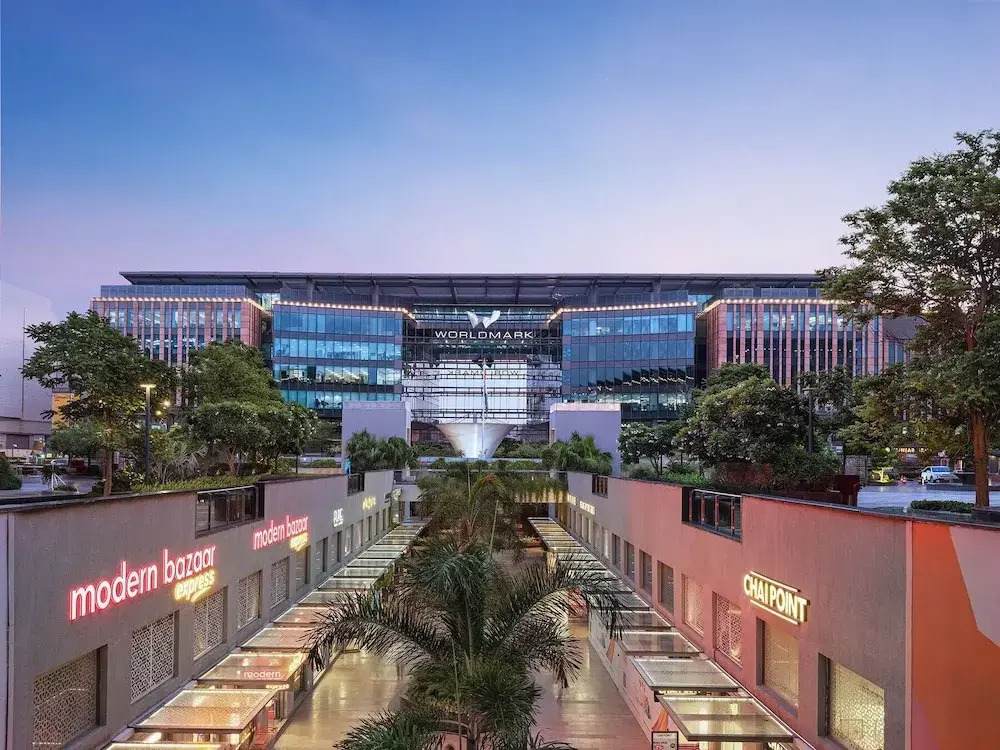 Hotel Woodland Suites Near Delhi Airport