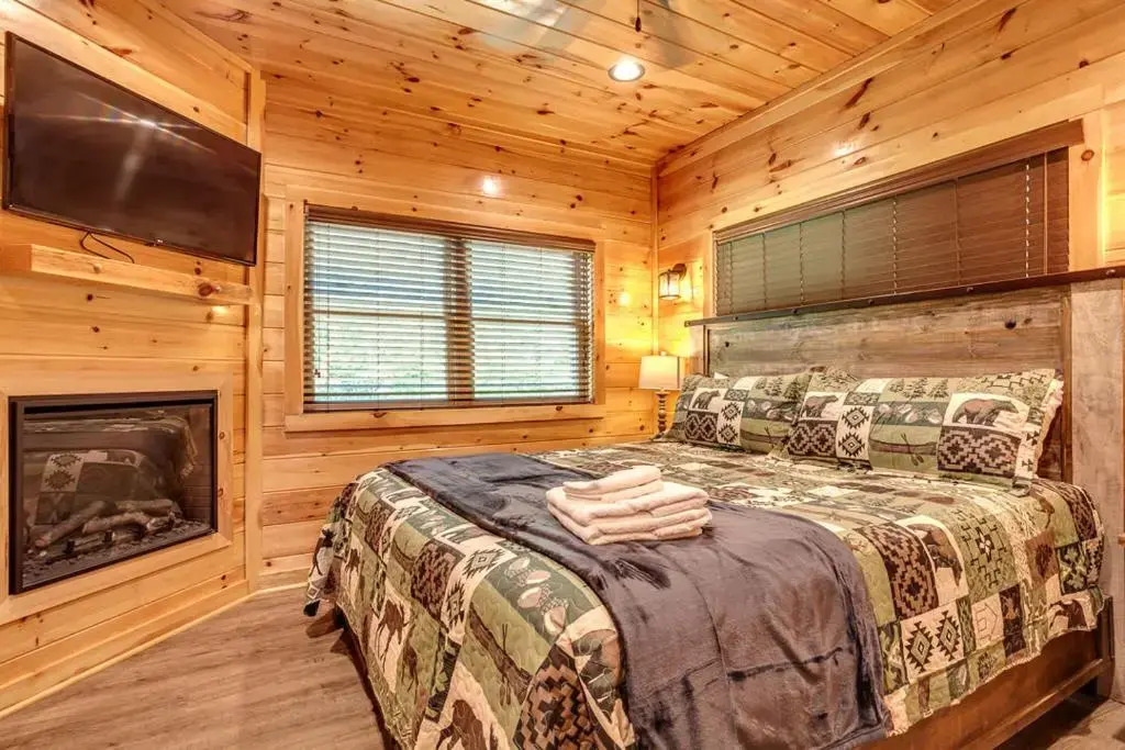 4 Bedroom Cabin for 14
