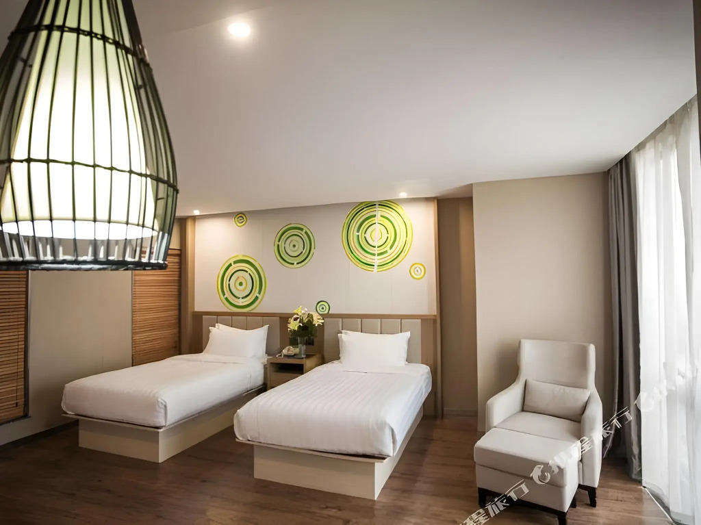 GreenTree Inn Taizhou Golden Eagle Shopping Center Dongfeng Road Express Hotel