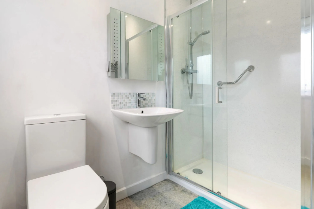 Plas Gwyn - Large Cottage Walk to Beach