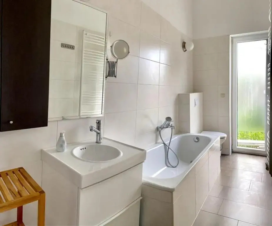 Brinkmannhaus Anna Wohnung 2 - flexibel und modern für Familien - 2 Minuten zum Strand