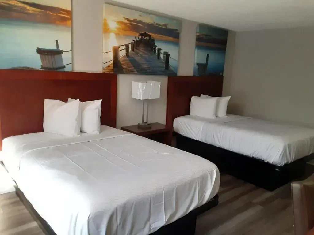 Days Inn by Wyndham Ozark